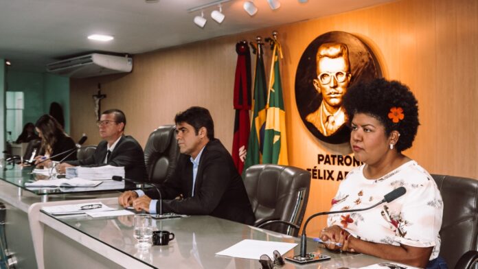Câmara cobra implementação de leis municipais e debate relatório sobre rompimento de reservatório da CAGEPA Câmara cobra implementação de leis municipais e debate relatório sobre rompimento de reservatório da CAGEPA
