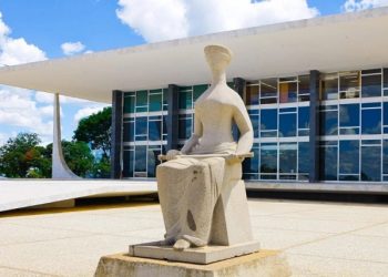 FALTANDO DINHEIRO – Terceirizados do Supremo reclamam de salários atrasados