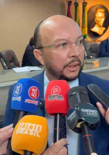 Presidente da Câmara, Saulo Germano, destaca diálogo para aprovação da LDO e unidade em torno de sua reeleição Presidente da Câmara, Saulo Germano, destaca diálogo para aprovação da LDO e unidade em torno de sua reeleição