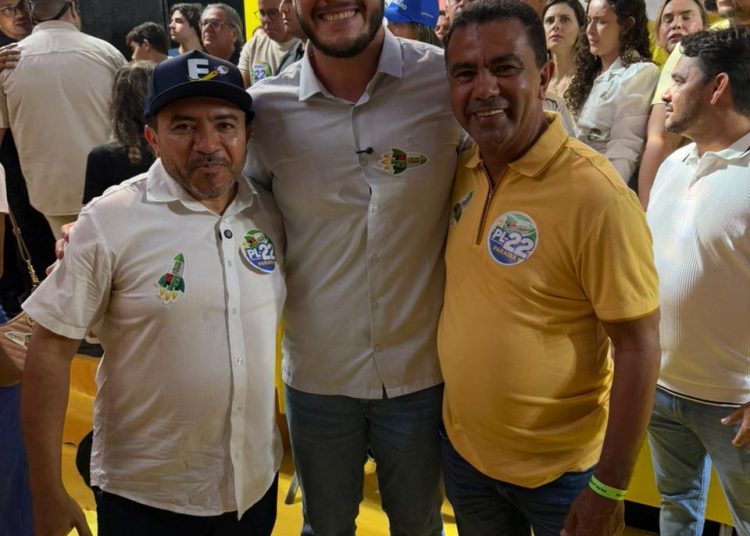 Vereadores Luciano Breno e Alexandre do Sindicato demonstram fidelidade a Bruno Cunha Lima em evento do PL na Paraíba Vereadores Luciano Breno e Alexandre do Sindicato demonstram fidelidade a Bruno Cunha Lima em evento do PL na Paraíba