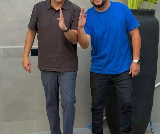 Saulo Germano declara apoio a Efraim Filho e reforça bloco político em Campina Grande Saulo Germano declara apoio a Efraim Filho e reforça bloco político em Campina Grande