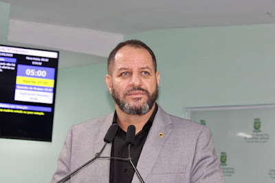 Wellington Cobra apresenta projeto que cria programa de apoio psicológico a agentes de segurança em Campina Grande Wellington Cobra apresenta projeto que cria programa de apoio psicológico a agentes de segurança em Campina Grande