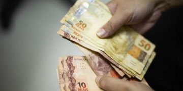 Bruno anuncia antecipação do pagamento do 13º aos servidores da PMCG