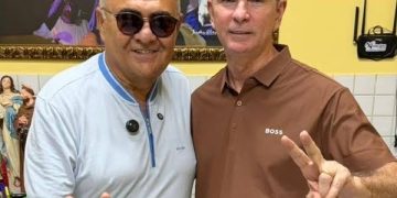 Deputado Nilson Lacerda abre mão da reeleição e anuncia apoio a Márcio Roberto em Conceição