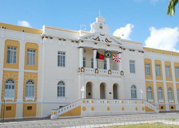 TJPB decreta suspensão da greve do Sintab em Campina Grande TJPB decreta suspensão da greve do Sintab em Campina Grande