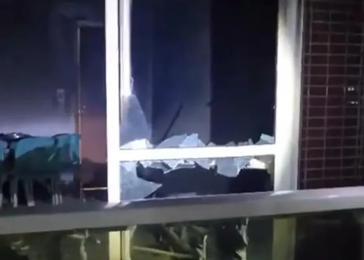 Ex não aceita fim do relacionamento e incendeia apartamento de mulher na Paraíba Ex não aceita fim do relacionamento e incendeia apartamento de mulher na Paraíba