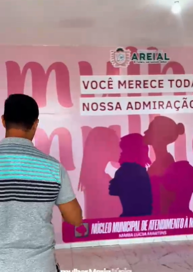 Prefeito Carlos Henrique anuncia criação do Núcleo de Atendimento à Mulher Maria Lúcia Martins em Areial Prefeito Carlos Henrique anuncia criação do Núcleo de Atendimento à Mulher Maria Lúcia Martins em Areial
