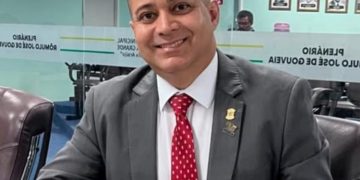 Vereador Frank Alves cobra fiscalização sobre procedimentos estéticos em Campina Grande