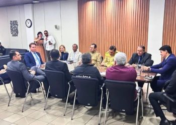 Representantes do TRE-PB e das forças de segurança se reúnem para discutir planejamento para as eleições