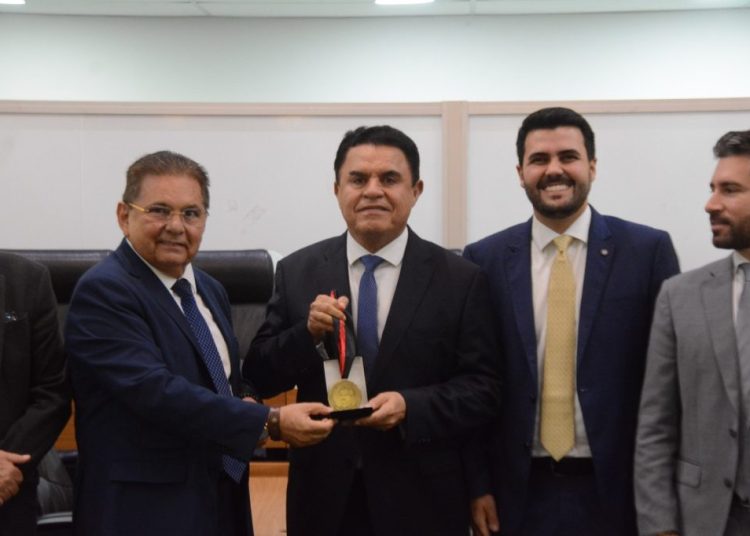 Adriano Galdino deve ter nome indicado à vice de Lucas, avalia liderança do Republicanos Adriano Galdino deve ter nome indicado à vice de Lucas, avalia liderança do Republicanos