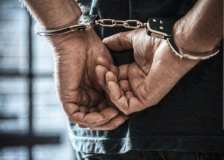 RESISTÊNCIA E VIOLÊNCIA DOMÉSTICA: INDIVÍDUO É PRESO PELA POLÍCIA MILITAR, EM CAMPINA