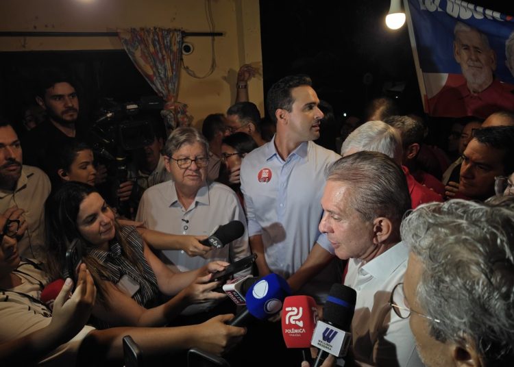 Nabor Wanderley é saudado como “nosso senador” em convenção do PT