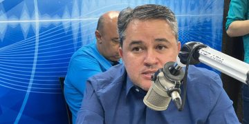 Efraim avalia que ‘polarização’ vai levá-lo ao segundo turno na Paraíba