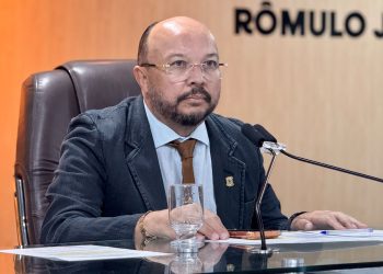 Saulo Germano propõe criação do “Disque Saúde Mental da Mulher” em Campina Grande