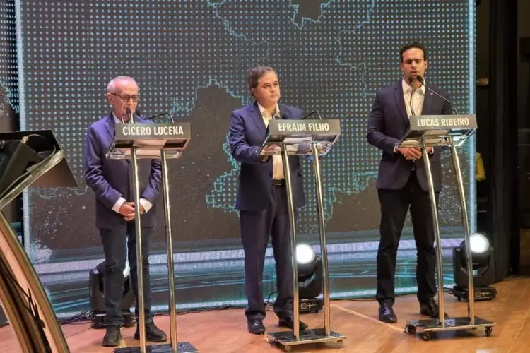 Primeiro debate ao Governo da Paraíba tem ataques, promessas e troca de acusações entre candidatos Primeiro debate ao Governo da Paraíba tem ataques, promessas e troca de acusações entre candidatos