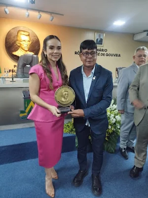 Rostand Paraíba destaca importância de homenagem à primeira-dama do Estado durante entrega de honraria em Campina Grande Rostand Paraíba destaca importância de homenagem à primeira-dama do Estado durante entrega de honraria em Campina Grande
