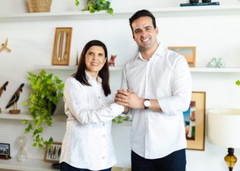 Lucas Ribeiro pega todos de surpresa eanuncia Lígia Feliciano como candidata a vice-governadora