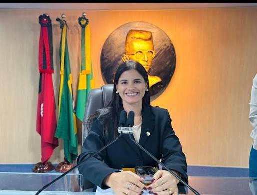 Kallyna Dias propõe semana de divulgação e educação sobre a atuação da Enfermagem nas práticas integrativas e complementares em saúde Kallyna Dias propõe semana de divulgação e educação sobre a atuação da Enfermagem nas práticas integrativas e complementares em saúde