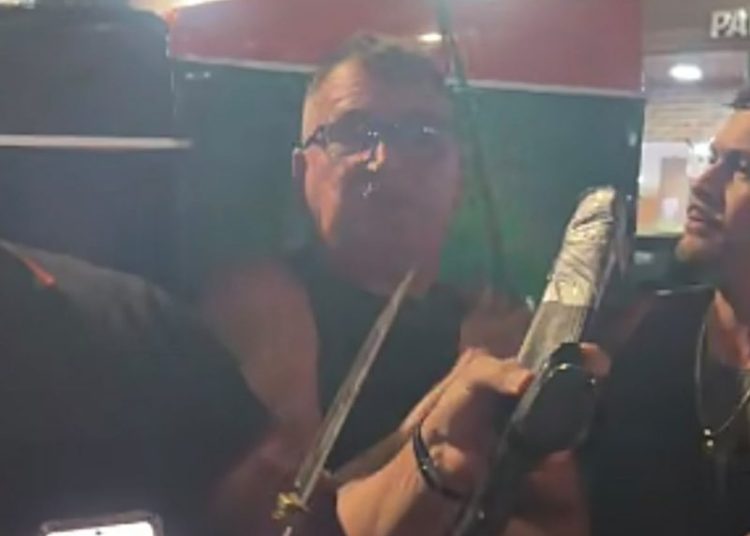 Juíza não vê ‘violência’ em delito e manda soltar suspeito de ameaçar Ricardo Coutinho Juíza não vê ‘violência’ em delito e manda soltar suspeito de ameaçar Ricardo Coutinho