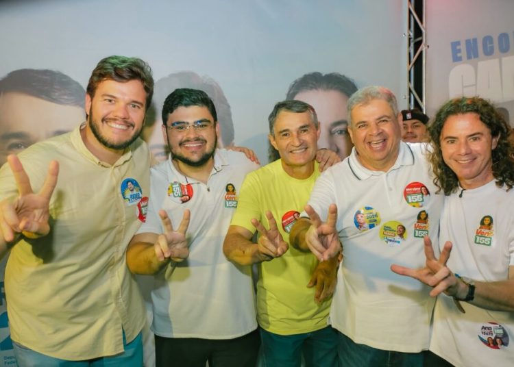 Vice-prefeito Alcindor Villarim participa de encontro em apoio às candidaturas de Romero e Veneziano em Campina Grande Vice-prefeito Alcindor Villarim participa de encontro em apoio às candidaturas de Romero e Veneziano em Campina Grande