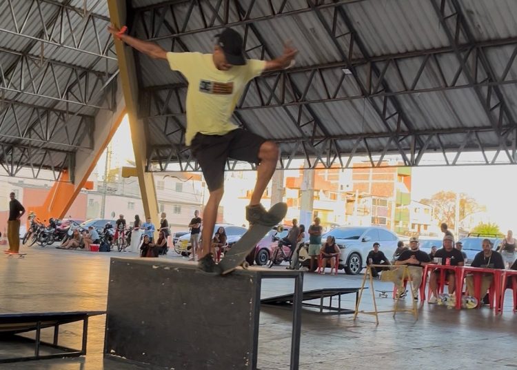 Competição de Skateboard movimentou a Pirâmide do Parque do Povo no último domingo Competição de Skateboard movimentou a Pirâmide do Parque do Povo no último domingo