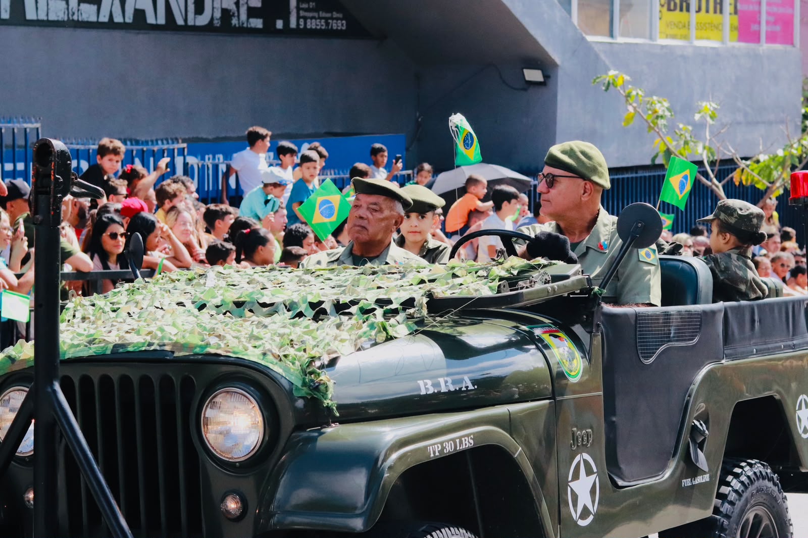 Desfile de 7 de Setembro reúne mais de 10 mil pessoas em Campina Grande para celebrar a Independência do Brasil 💻 Página1PB