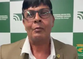 Rostand Paraíba explica trâmite para doação de terreno e construção de escola estadual no Aluízio Campos